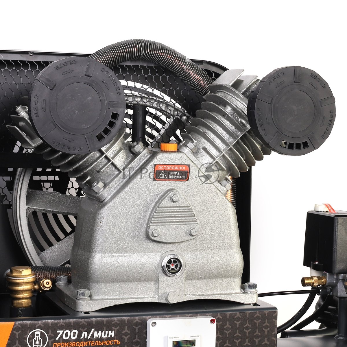 Компрессор PATRIOT KRX 700 L200 D [545302345] { поршневой, ременной, масляный, 700 л/мин, 200 л, 10 бар, 4 кВт, 400 В }