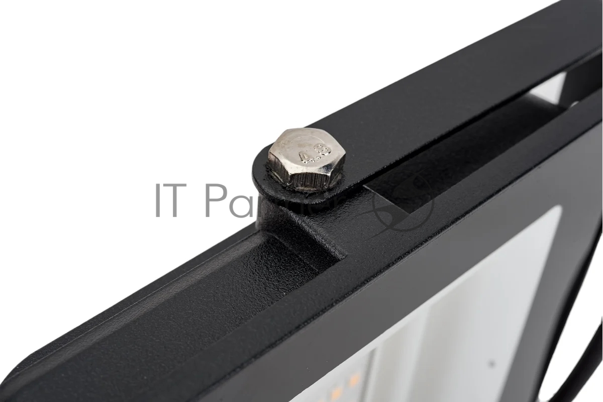Прожектор светодиодный UNIEL (UL-00007734) ULF-F21-70W/3000K IP65 200-250В черный