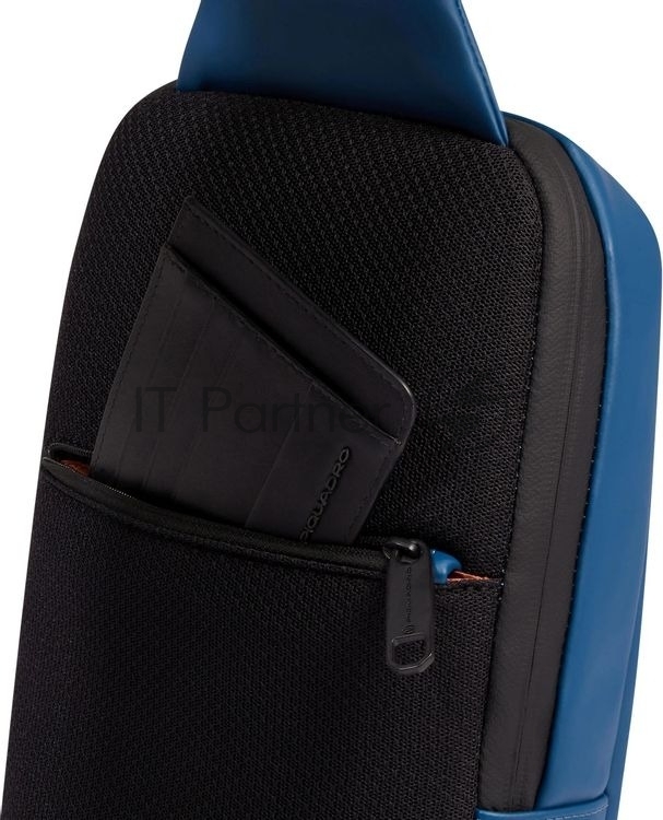 Рюкзак слинг Piquadro Corner 2.0 CA6466C2OW/AV серо-голубой полиуретан
