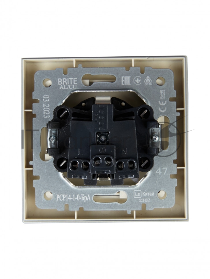 Розетка 1-местная IEK BRITE РСР14-1-0-БрА BASE с заземлением, с защитными шторками, 16А, в сборе, алюминий