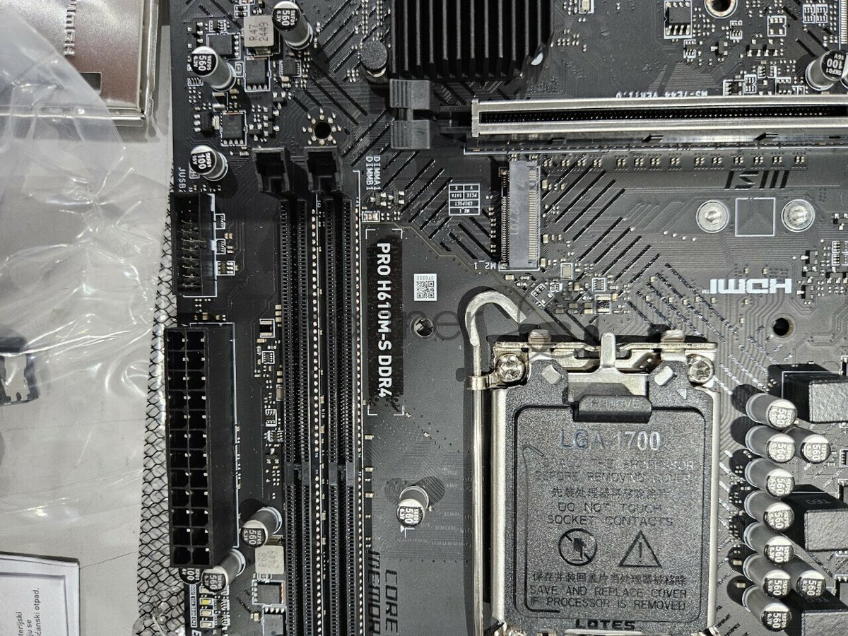 (Из ремонта, рабочий, гарантия 14 дней) Материнская плата MSI PRO H610M-S DDR4, LGA 1700, Intel H610, 2xDDR4, 2xSATA, 1xM.2, 1xPCIe 4.0 x16, 1xPCIe 3.0 x1, 1xHDMI, 1x1Gb LAN, 4xUSB 2.0, 2xUSB 3.2 Gen 1, 3x3.5 мм, 7.1, Micro-ATX
