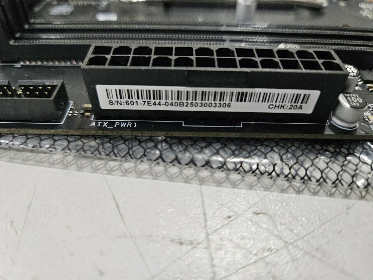 (Из ремонта, рабочий, гарантия 14 дней) Материнская плата MSI PRO H610M-S DDR4, LGA 1700, Intel H610, 2xDDR4, 2xSATA, 1xM.2, 1xPCIe 4.0 x16, 1xPCIe 3.0 x1, 1xHDMI, 1x1Gb LAN, 4xUSB 2.0, 2xUSB 3.2 Gen 1, 3x3.5 мм, 7.1, Micro-ATX