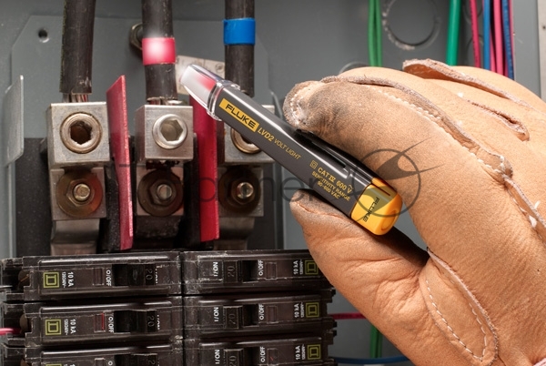 Детектор напряжения Fluke Networks LVD2