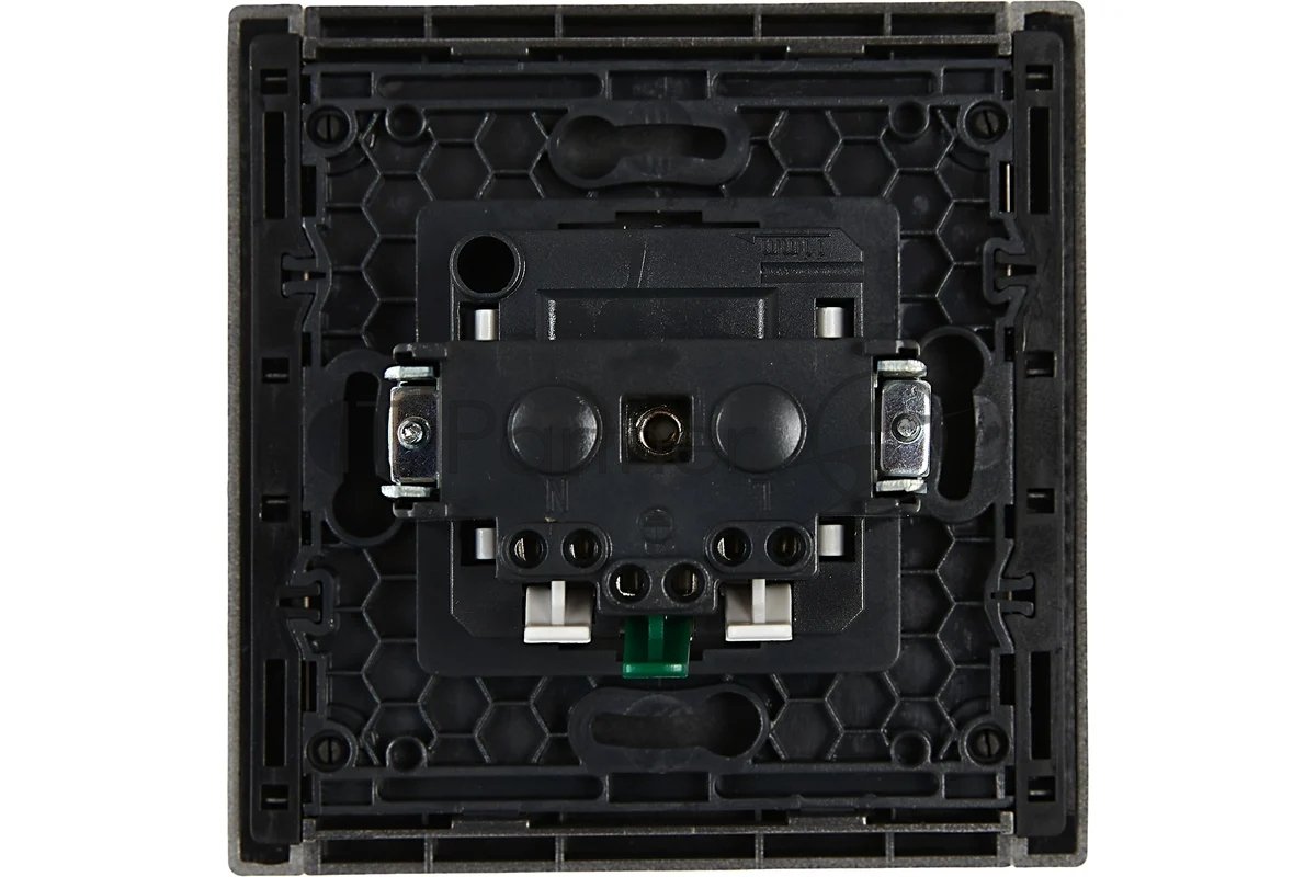 Розетка IEK FORTE&PIANO FP514 1-местная с заземлением без защитных шторок безвинтовое крепление 16А сталь