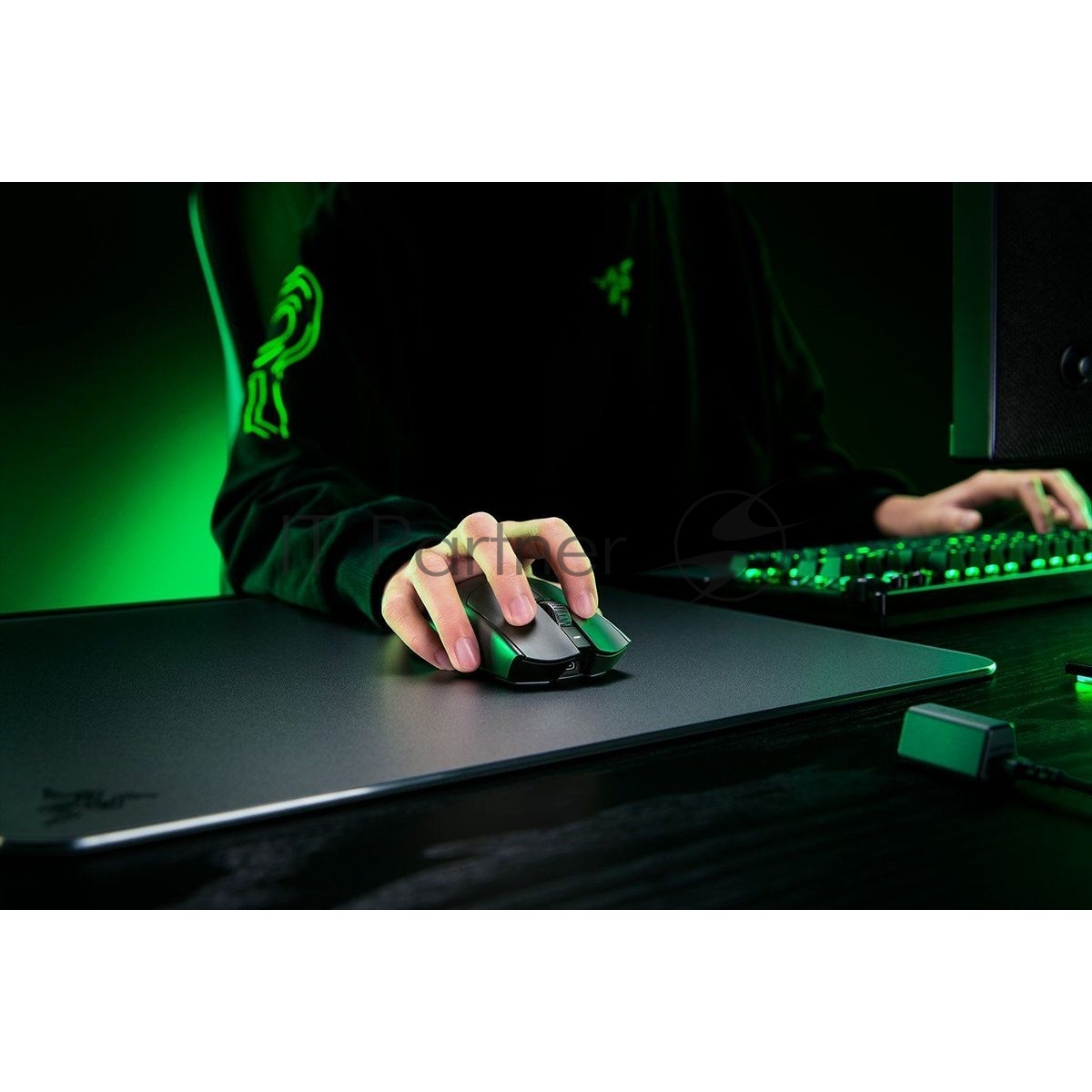 Мышь беспроводная/проводная Razer Viper V3 Pro черный, 35000 dpi, радиоканал, USB, кнопки - 8