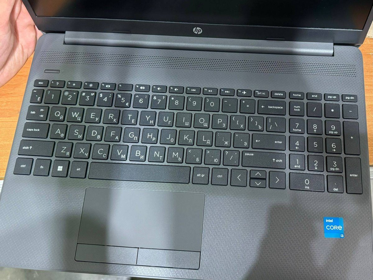 Ноутбук HP250 G9 15.6" FHD, Intel Core i3-1215U, 8Gb, 512Gb SSD, no OS, черный*