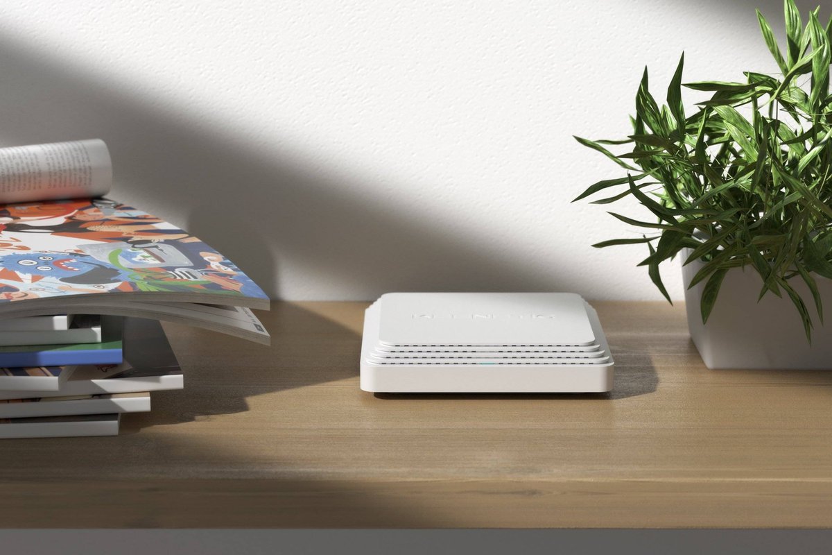 Keenetic Voyager Pro (KN-3510) Гигабитный интернет-центр с Mesh Wi-Fi 6 AX1800, анализатором спектра Wi-Fi