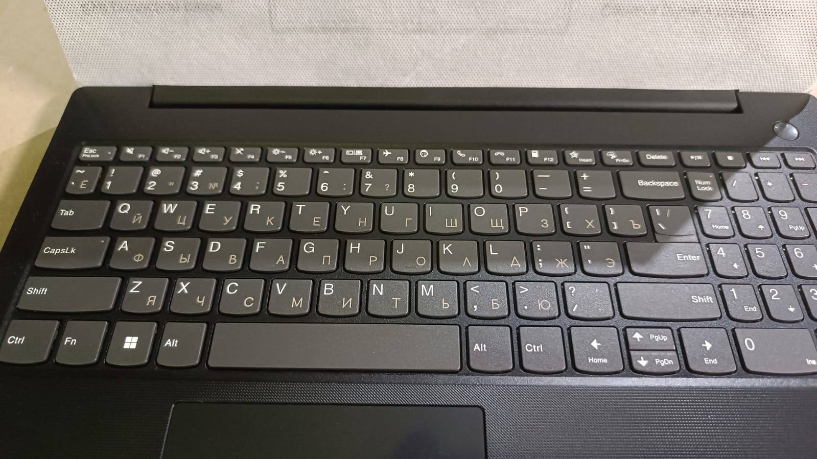 Ноутбук Lenovo V15 G2 IJL 82QYA00HIN, 15.6", 1920x1080, Intel Celeron N4500 1.1ГГц, 2-ядерный, 8ГБ DDR4, 256ГБ SSD, Intel UHD Graphics, Windows 10, черный