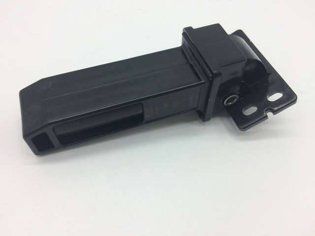 Петля автоподатчика правая KYOCERA 302NM18031/302NM18030