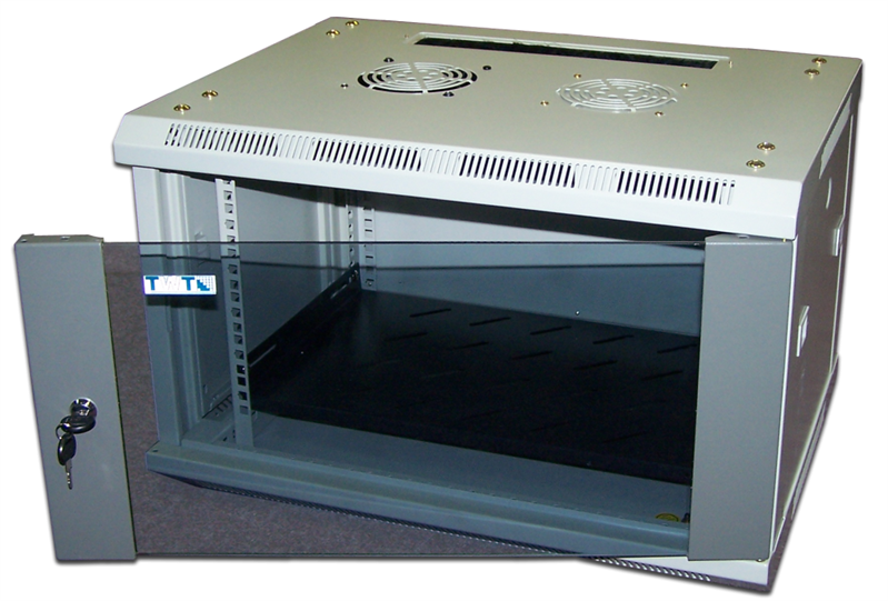 Шкаф коммутационный Lanmaster Pro TWT-CBW2-18U-6X4 18U 600x450мм пер.дв.стекл 60кг серый