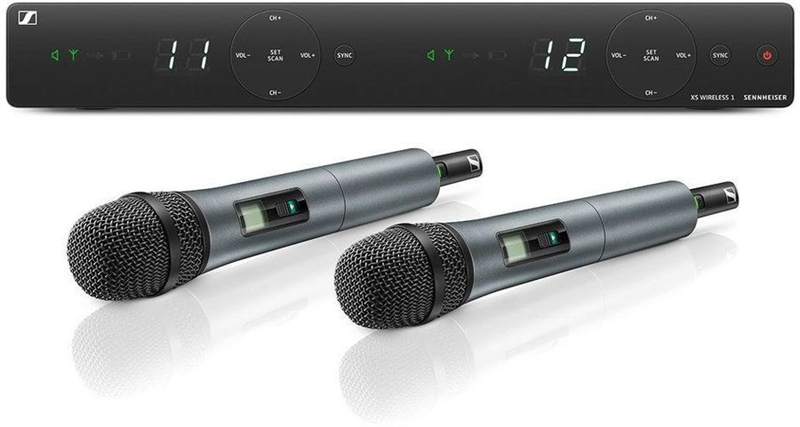 РЧ-система беспроводная Sennheiser XSW 1-825 DUAL-A Вокальная РЧ-система, 548-572 МГц, 10 каналов, настольный двухканальный приёмник, два ручных передатчика с динамическим капсюлем (825), кардиоида.