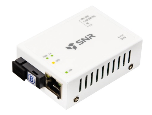 Медиаконвертер SNR Медиаконвертер  10/100/1000-Base-T / 100/1000Base-FX, Tx/Rx: 1550/1310нм (незначительное повреждение коробки)