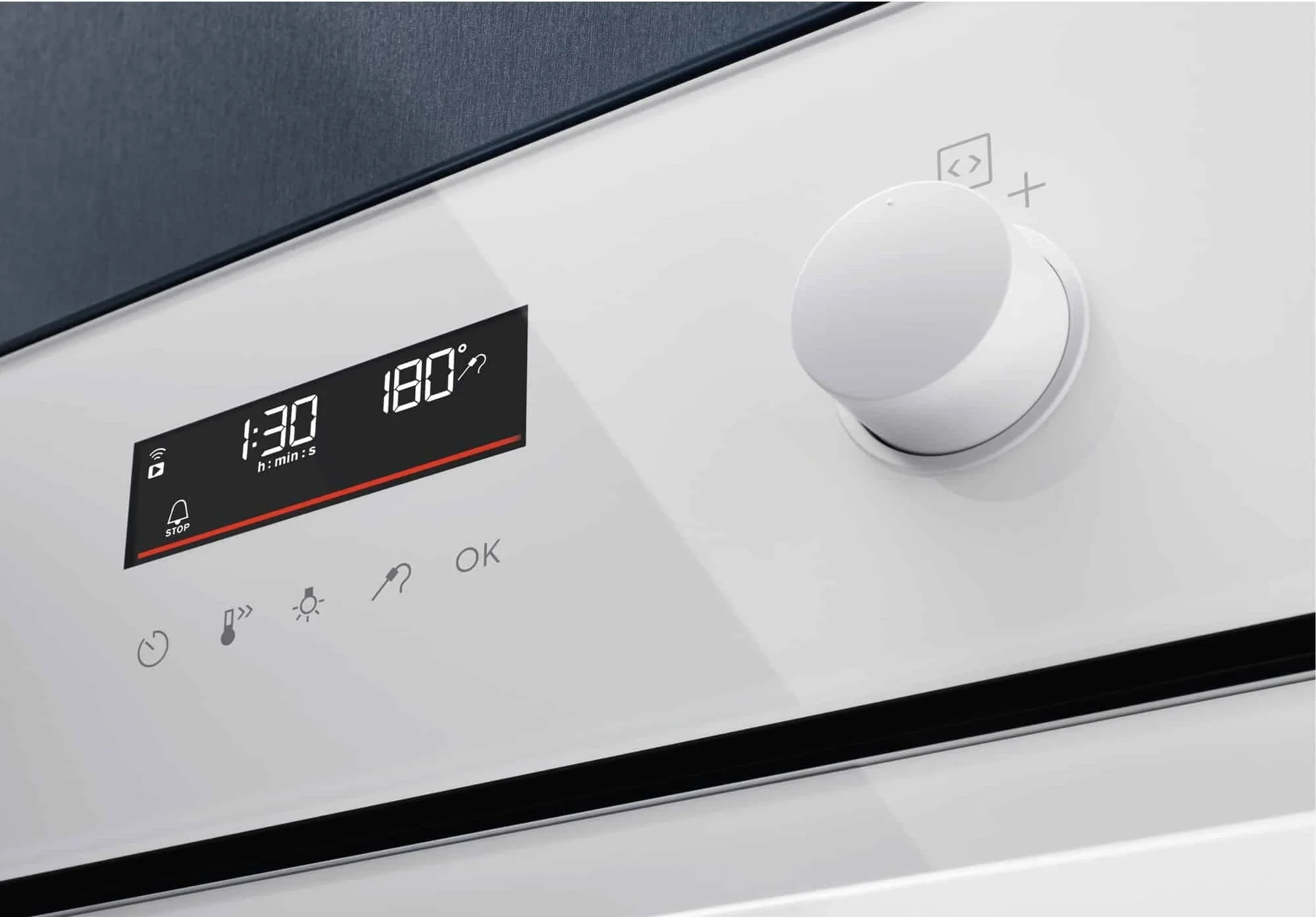Встраиваемые электрические духовки ELECTROLUX/ Электрический духовой шкаф с конвекцией, приготовление на пару, объем 72 л, утапливаемые переключатели, 9 режимов,очистка каталитическая, 3 стекла в дверце, направляющие проволочные + телескопические (1 уровень), термощуп
