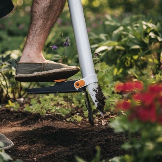 Сеялка для луковиц Fiskars  Xact 1057077 105см