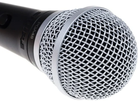 Кардиоидный вокальный микрофон SHURE PGA48-QTR-E c выключателем, с кабелем XLR -1/4'