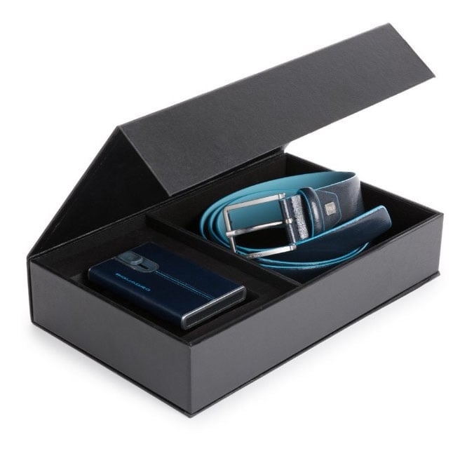 PIQUADRO Набор подарочный мужской Blue Square CUBOX15B2R/BLU2 ремень/чехол для кредитных карт 125х3.5см синий натур.кожа