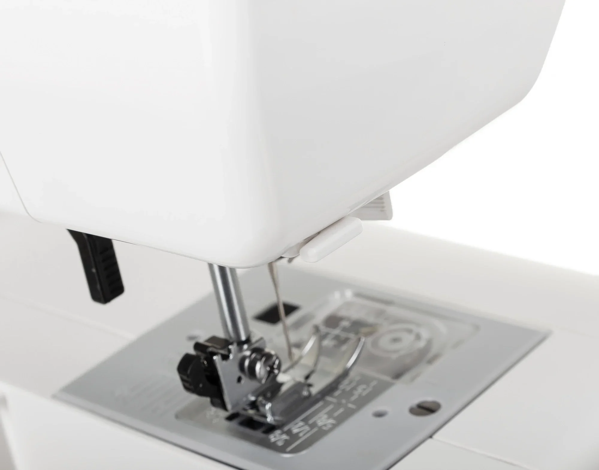 Швейная машина Janome Excellent Stitch 18A, белый (EXCELLENT STITCH 18A)
