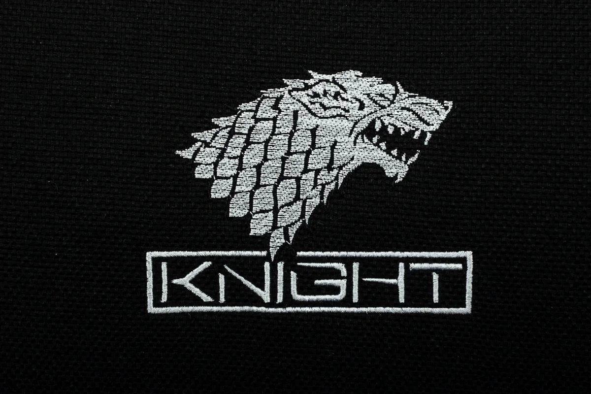 Кресло игровое Knight Optimum черный/серый с подголов. крестов. пластик