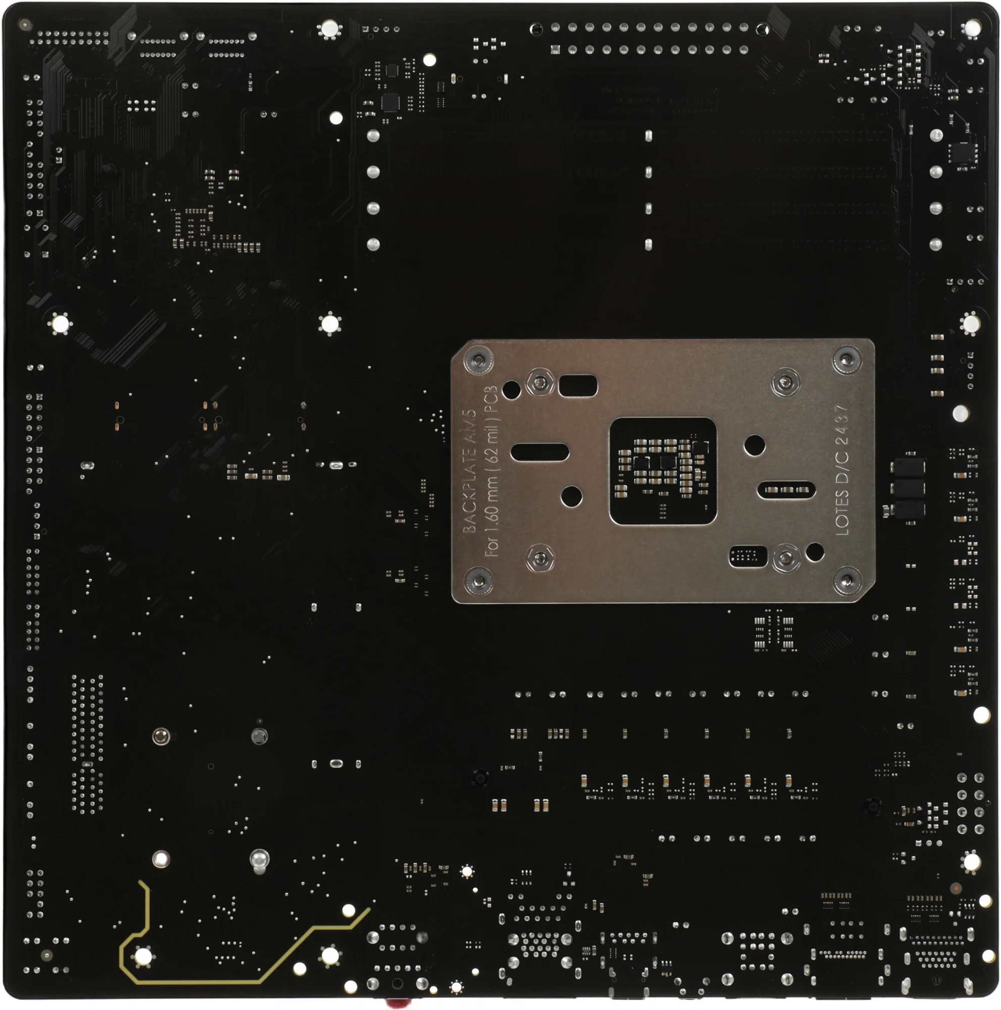 Материнская плата Gigabyte B850M DS3H, Socket AM5, AMD B850, 4xDDR5-5200, HDMI+DP+DP, 2xPCI-Ex16, 4xSATA3(RAID 0/1/10), 2xM.2, 8 Ch Audio, 1x2,5GLan, (4+4)xUSB2.0, (3+2)xUSB3.2, (1+1)xUSB Type-C™, 1xPS/2, mATX, RTL (B850M DS3H плохая упаковка)
