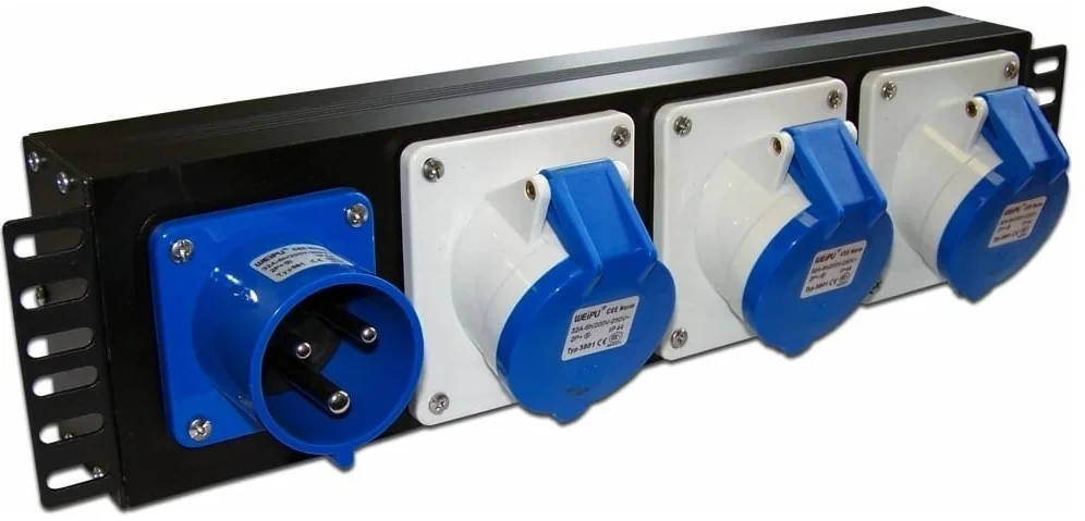 Блок розеток Lanmaster TWT-PDU-32AI9-1P, 32A, 250V, 3×IEC309, 19"