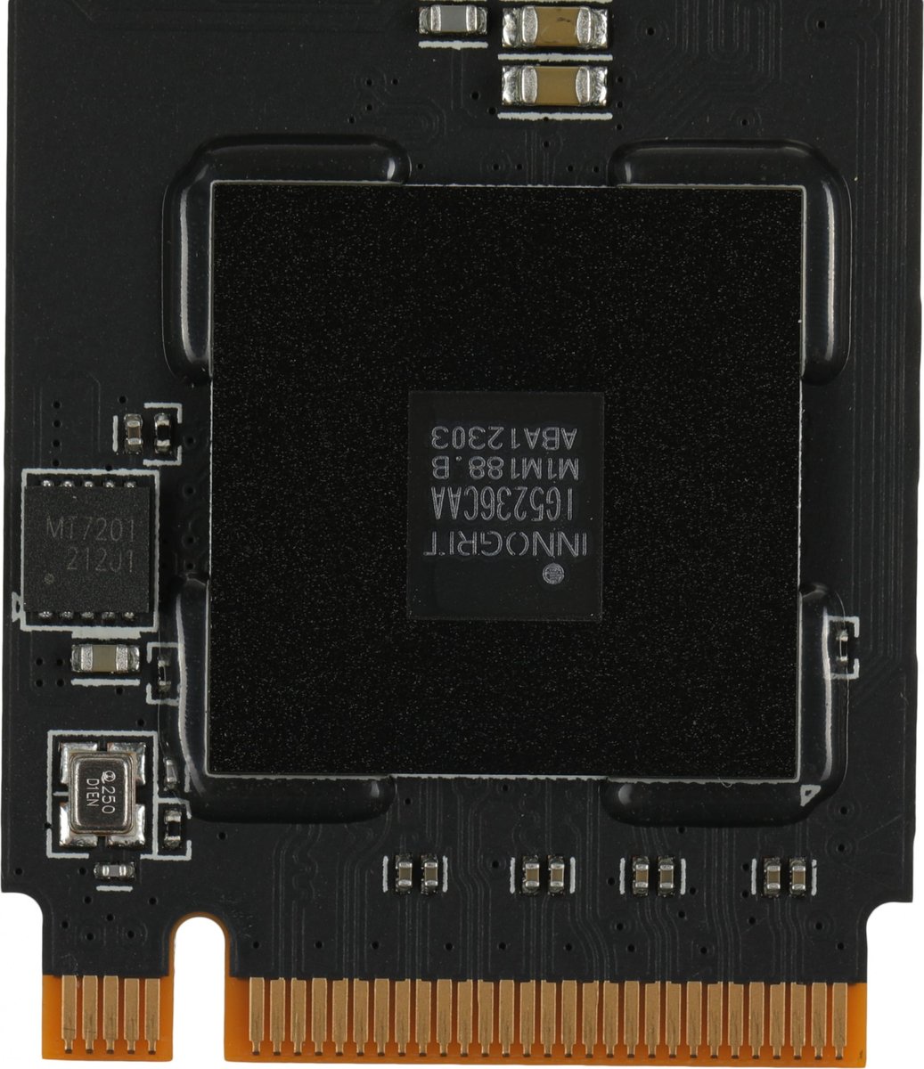 Твердотельный накопитель/ ADATA SSD GAMMIX S70 BLADE, 1024GB, M.2(22x80mm), NVMe, PCIe 4.0 x4, 3D TLC, R/W 7400/5500MB/s, IOPs 350 000/720 000, DRAM buffer 1024MB, TBW 740, DWPD 0.4, with Heat Spreader (5 лет)