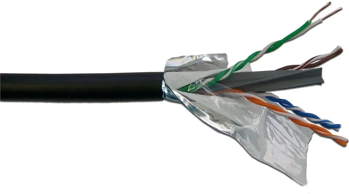 Кабель Кабель LANMASTER U/UTP, 4 пары, кат. 6, с перегородкой, 550Mhz, PE, внешний, с водоблок. слоем, 305 м