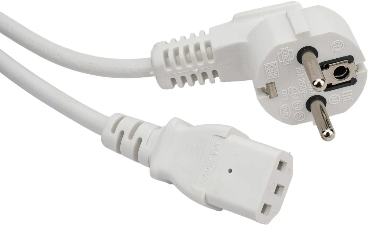 Кабель питания Lanmaster LAN-PP13/SHA-1.0-WH C13-Schuko угловая, 3х0.75, 220В,  10А,  белый,  1 метр
