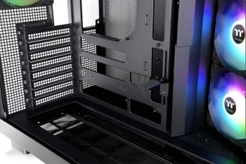 Корпус Thermaltake View 380 XL TG черный без БП ATX 5x120mm 2x140mm 2xUSB3.0 audio bott PSU