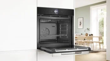 Духовой шкаф Электрический Bosch Serie 8 HBG7361B1 черный