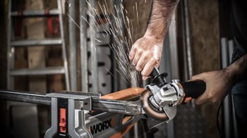 Углошлифовальная машина Worx WX711.1 750Вт 12000об/мин рез.шпин.:M14 d=115мм жестк.кейс
