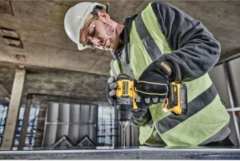 Дрель-шуруповерт DeWalt DCD800E1T-QW аккум. патрон:быстрозажимной (кейс в комплекте)