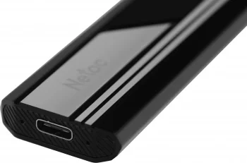 Накопитель SSD Netac USB-C 2TB NT01ZX10-002T-32BK ZX10 черный
