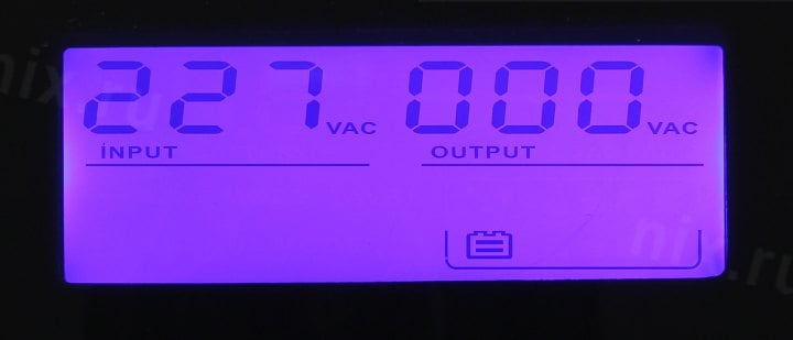 UPS 2200VA Ippon Smart Power Pro II 2200  LCD+ComPort+защита телефонной линии/RJ45+USB