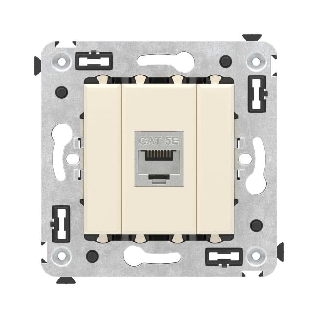 Розетка компьютерная DKC 4405763 RJ-45 без шторки в стену, кат.5e одинарная  экранированная,  "Ванильная  дымка", Avanti