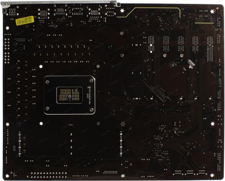GIGABYTE Z790 UD (RTL) LGA1700 <Z790> 3xPCI-E HDMI+DP 2.5GbLAN  SATA ATX 4DDR5
