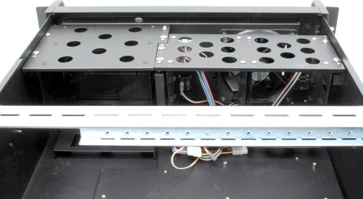 Server Case 4U Procase<B430-B-0>  Black ATX без  БП с дверцей