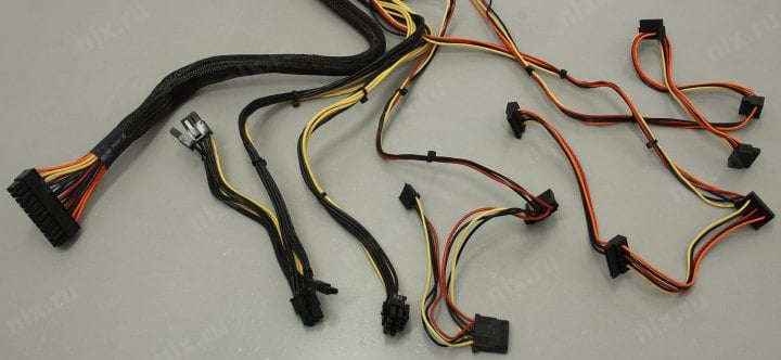 Блок питания Chieftec iARENA <GPA-700S>  700W ATX (24+2х4+2x6/8пин)