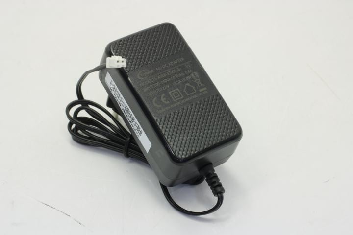 HIKVISION <DS-D100K> Видеодомофон (7", 800x480 + Cam. 720x576, PAL,  микрофон,  LED)