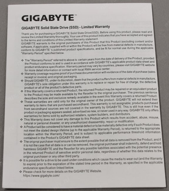 SSD 256 Gb SATA 6Gb/s  GIGABYTE  <GP-GSTFS31256GTND>  2.5" TLC