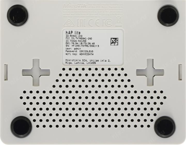 MikroTik <RB941-2nD> RouterBOARD hAP Lite (3UTP 100Mbps,  1WAN, 802.11b/g/n, 1.5dBi)