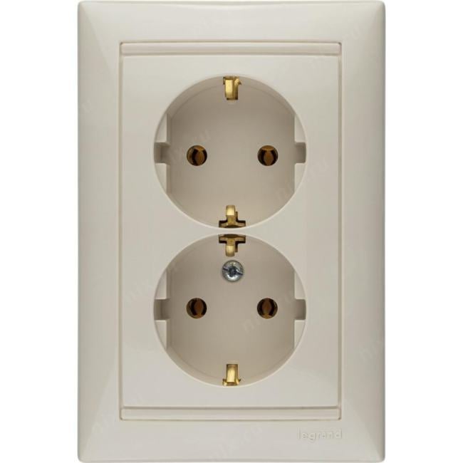Legrand 695616 VALENA Розетка двойная с заземлением слоновая  кость  индивидуальная  упаковка (695616)