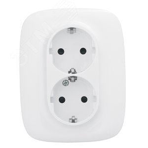 Силовая розетка двойная Valena ALLURE 2х2К+З 16А 250В с лицевой панелью. С защитными шторками. Безвинтовые зажимы. Белая Valena ALLURE.