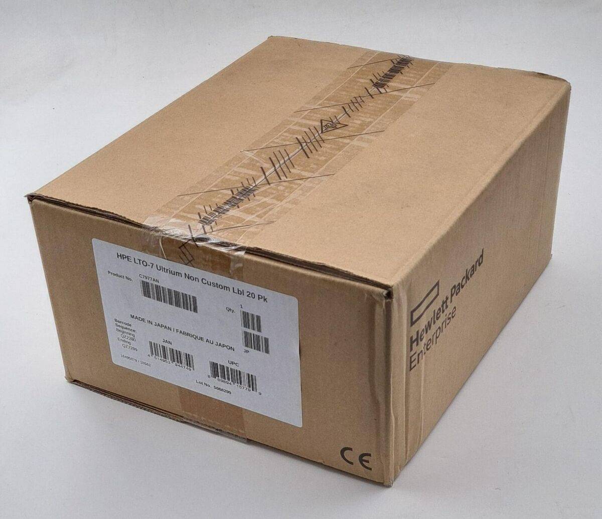 Ленточный картридж HPE LTO-7 Ultrium 15TB RW Non Custom Labeled 20 Data Cartridges with Cases (20 x C7977A with label)